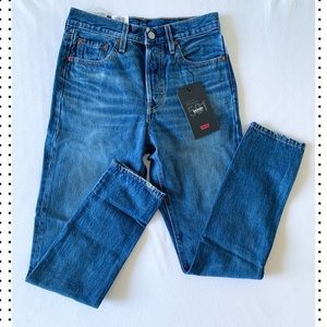 Levi’s Skinny 501 25x30 high rise jeans (new)
